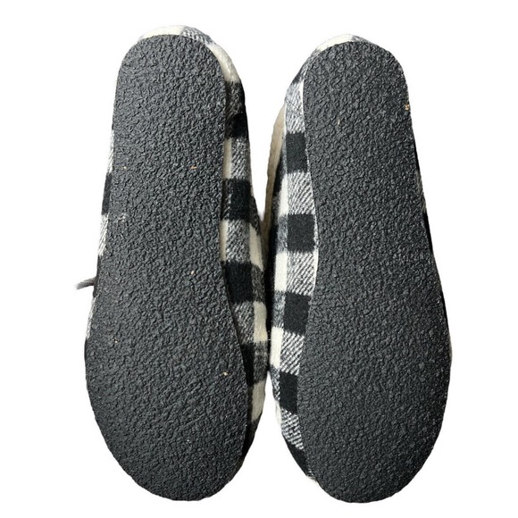 Minnetonka Chrissy Slip On Black Plaid Bootie Slippers Shearling Fur Size 9M - Picture 3 of 7